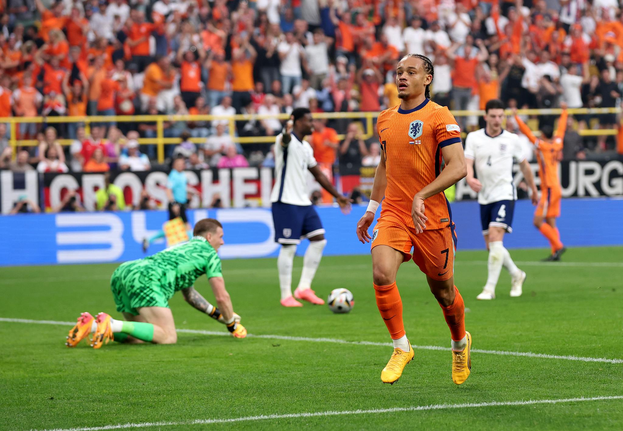 Orange Crush: Netherlands Takes On England in Electric European Cup Semi-Final