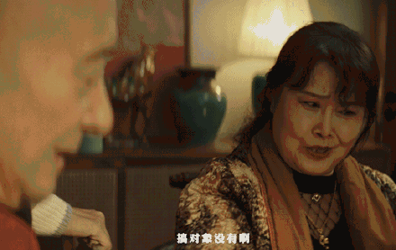 Chen Peisi's New Year's Ad Campaign Brings Nostalgia and Family Values