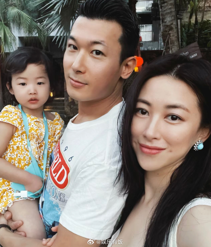 ZhuZhu's Daughter Pearl Steals the Spotlight on Social Media