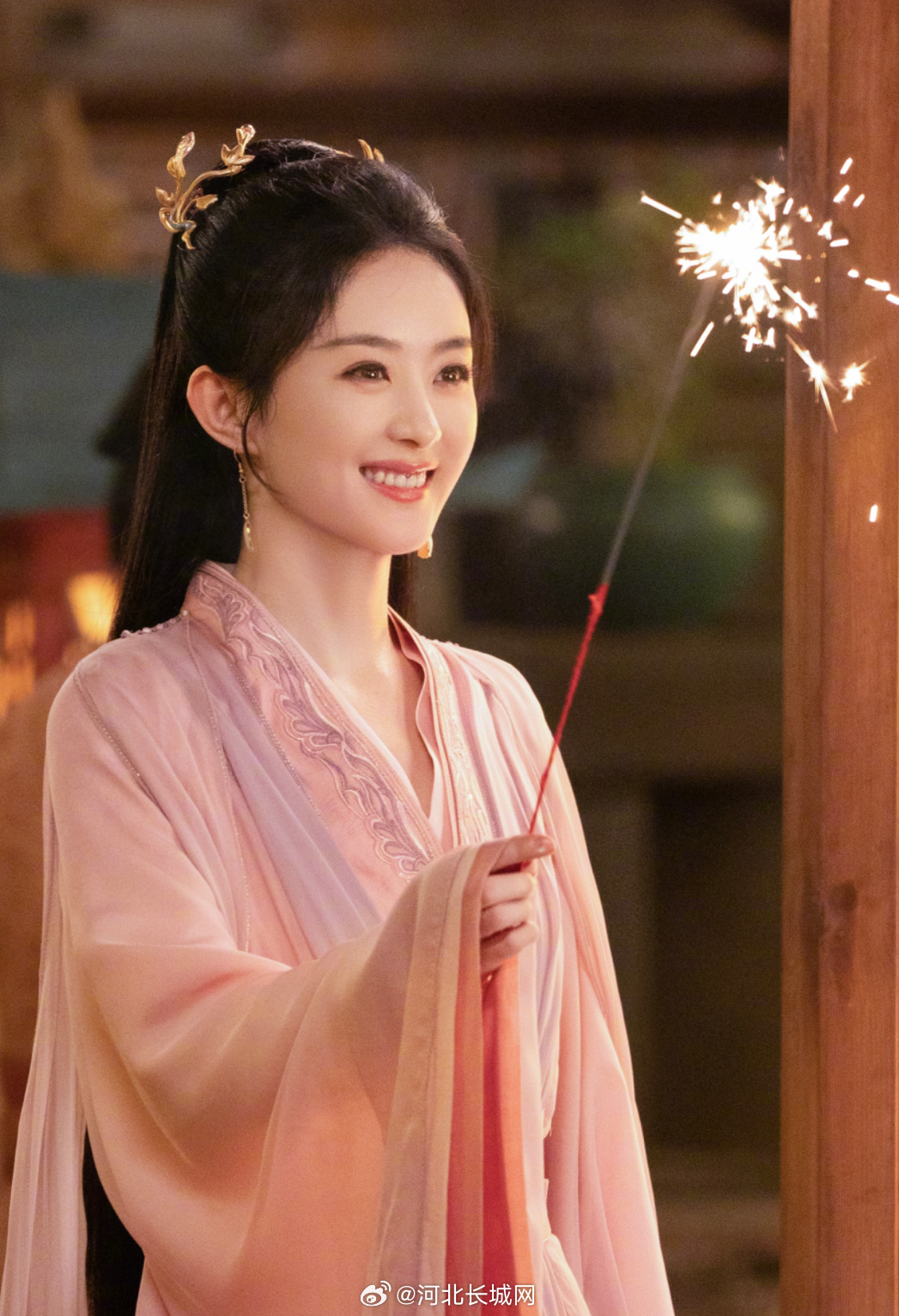 'With Swallow' Chinese Drama Ignites Debate Over Same-Sex Relationship Portrayal