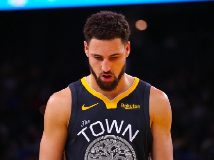Klay Thompson Offers Reduced Role to Remain with Warriors