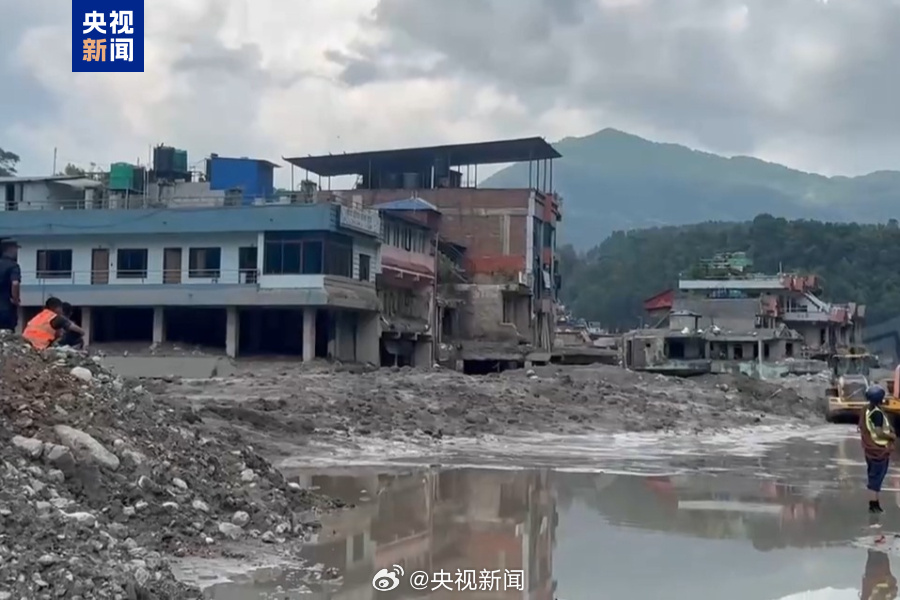 Nepal's disaster authority now lists 903 dead and 4,247 missing from the August 26 glacier-collapse flood, and China's Foreign Ministry says nearly 100 Chinese citizens are among the unaccounted-for, as Chinese tunnel experts join the search.