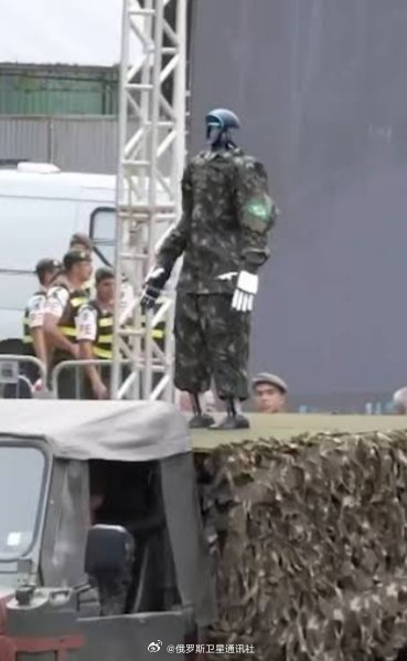 The Saluting Robot at Brazil's Parade Was Wearing a Chinese Build