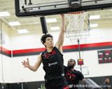 Portland Picks Up Yang Hansen's Third-Year Option, Betting on China's Next NBA Center