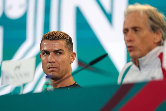 Ronaldo Apologizes for Walking Out on Portugal, and the Portuguese Press Calls It Vanity