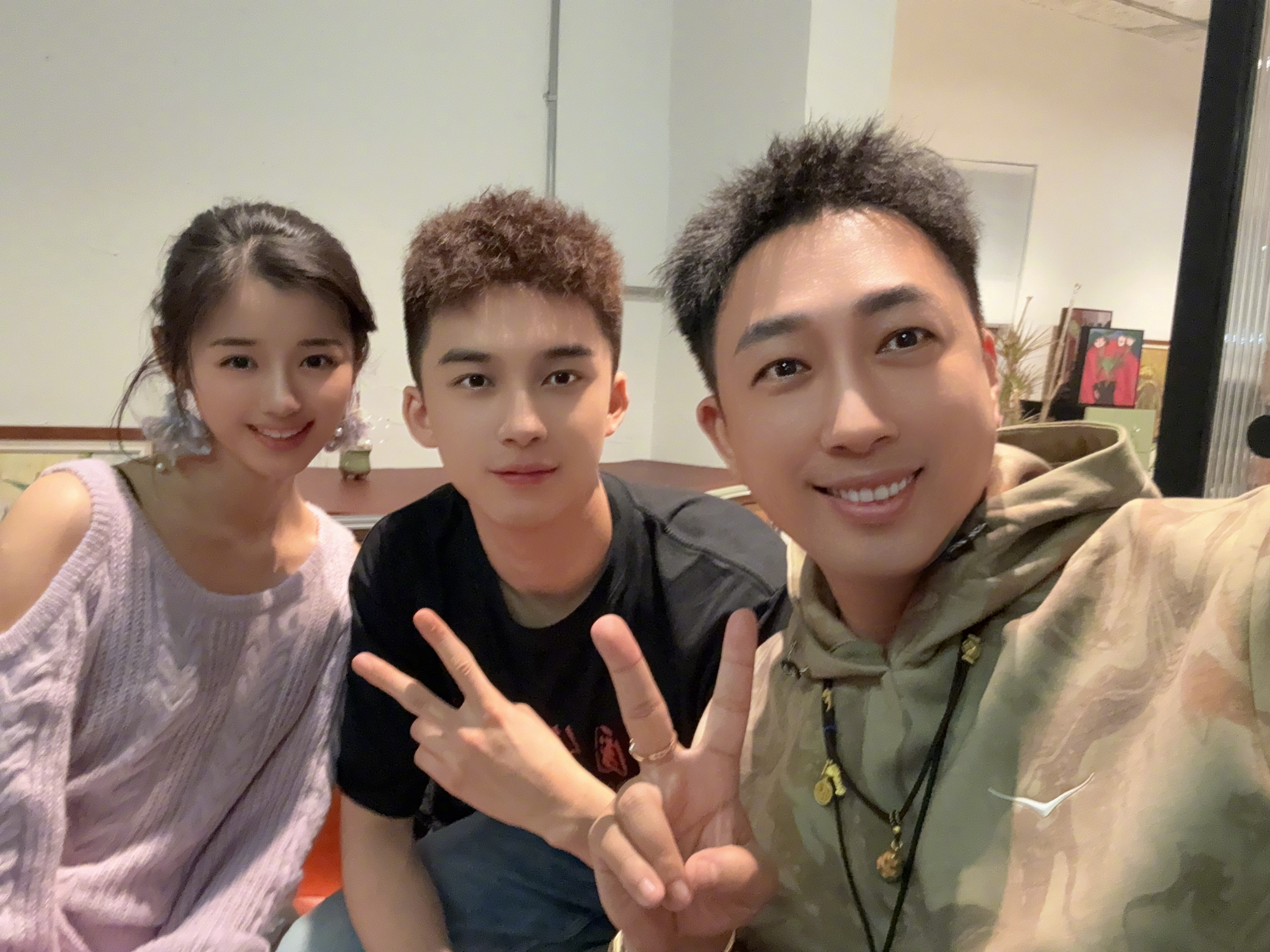 Zhou Dongyu and Liu Haoran's Highly Anticipated Film 'The Flames on the Plain' Sets Release Date